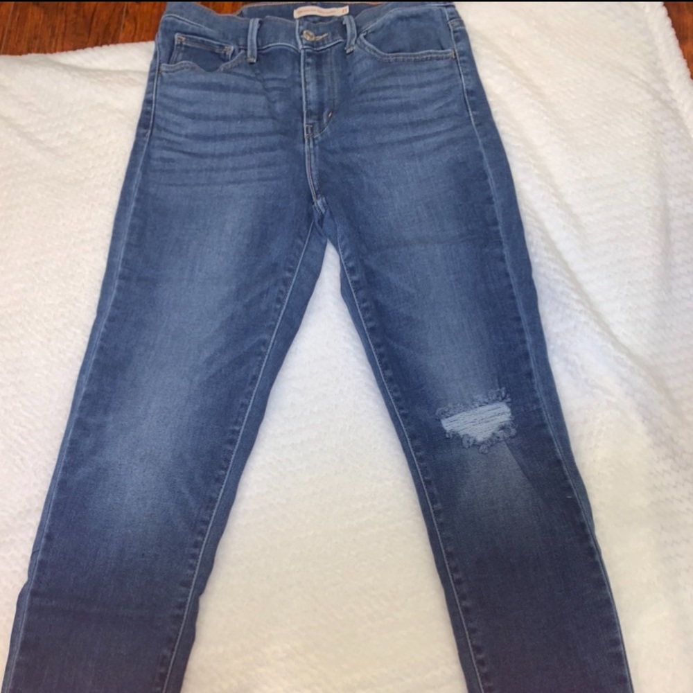 LEVIS JEANS - Picture 3 of 4